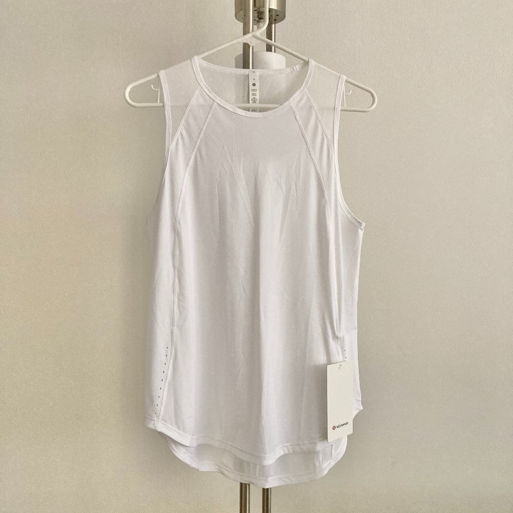 NWT Lululemon white sculpt tank Size 8